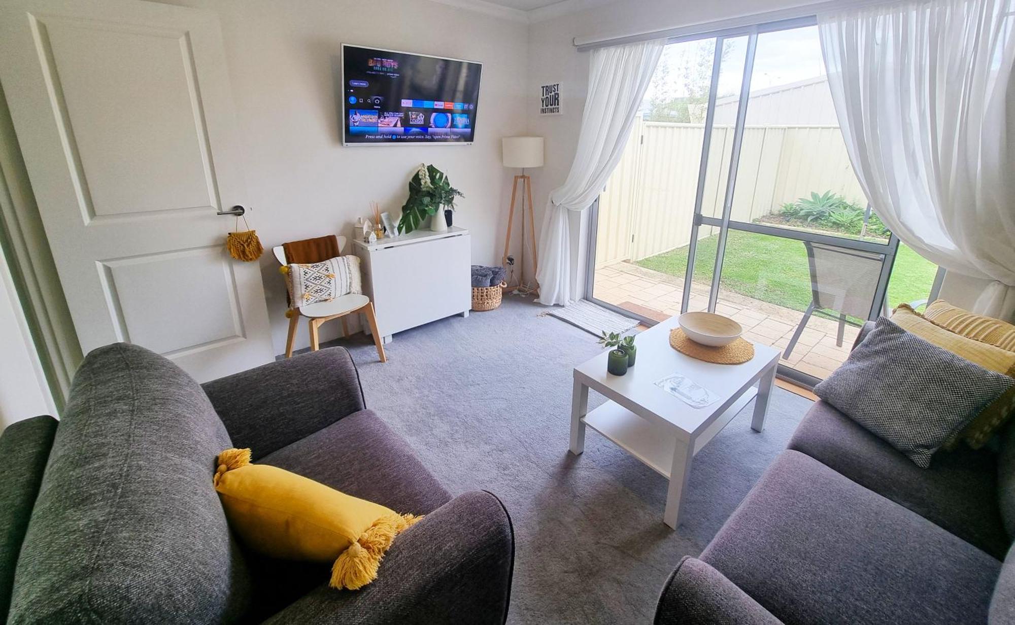 Queen Bed Apartment- No Sharing, Your Very Own Space Quinns Rocks 外观 照片